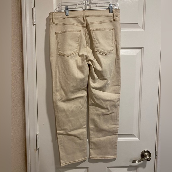☘️5 for $40☘️Ana Cream High Rise Straight Jeans Size 6 NWT See Photos/Descript - Picture 6 of 12